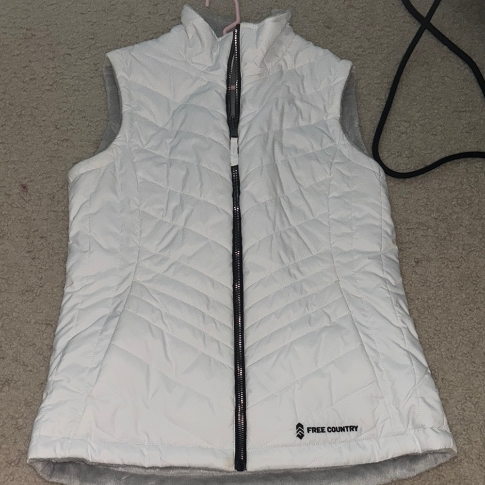 Free Country Snowy White Quilted Vest